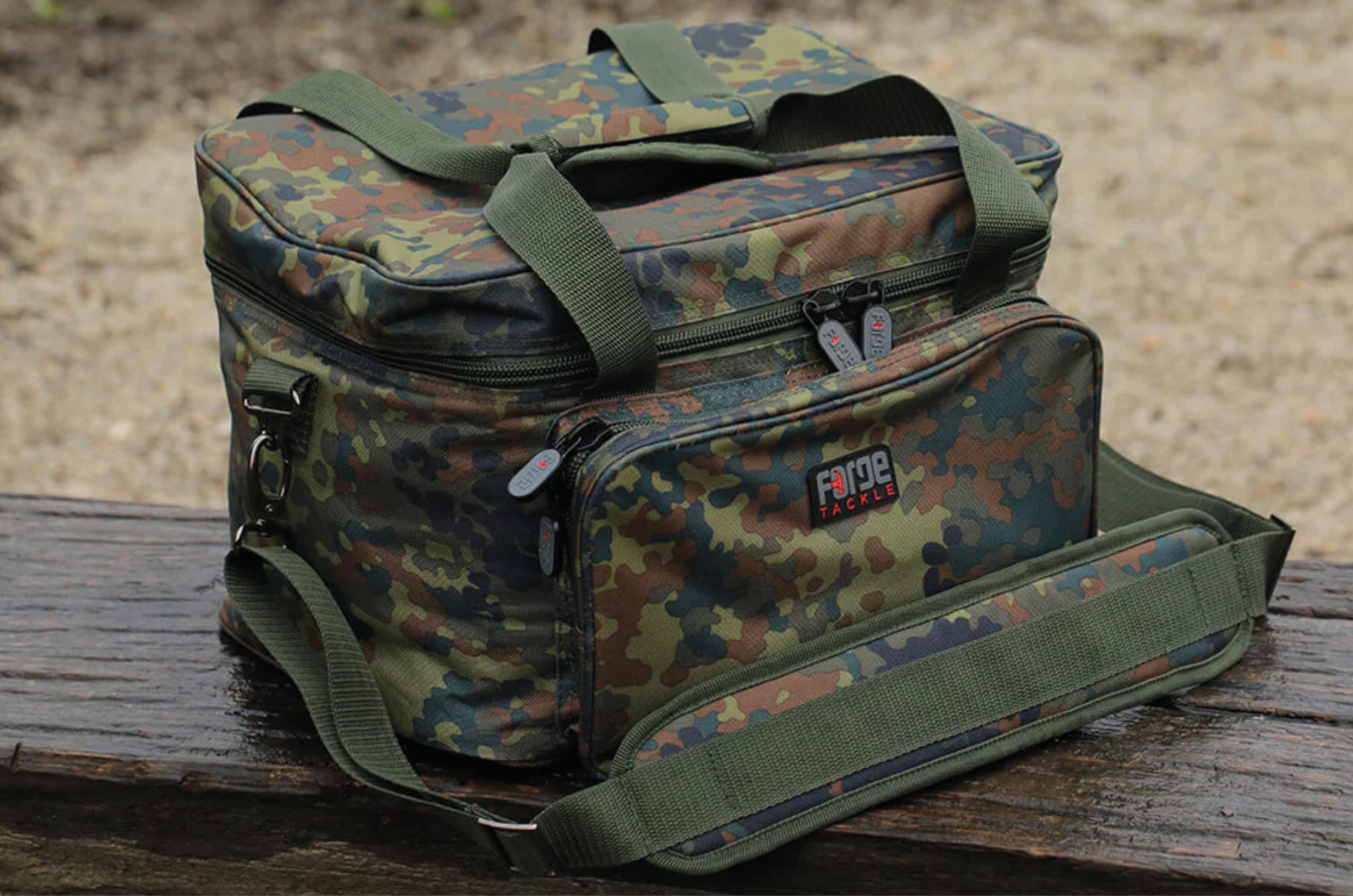 Forge Tackle FTR Camo Bait Bag Forge Tackle FTR Camo Bait Bag