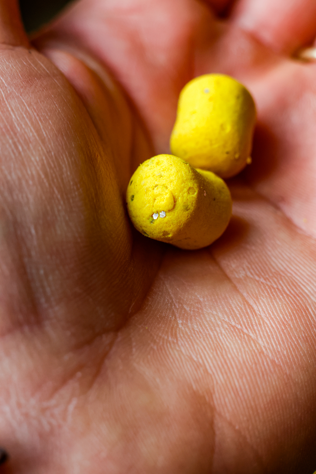  UV- Dumbell Pop Up - Wafterzz - gelb Glitter