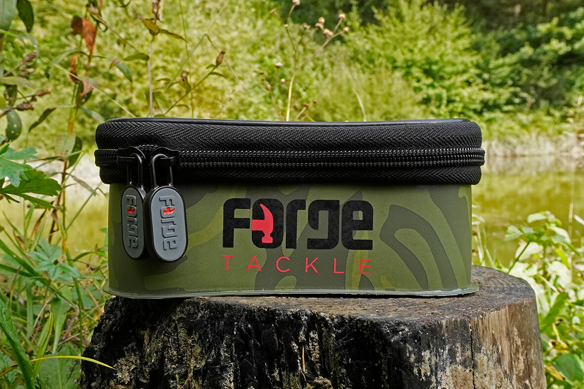Forge Tackle EVA Classic Pouch M FRG Camo